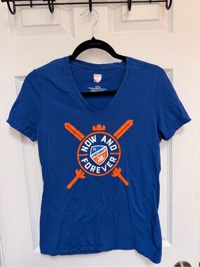 MLS FC Cincinnati Women's V-Neck Tee in Royal Blue